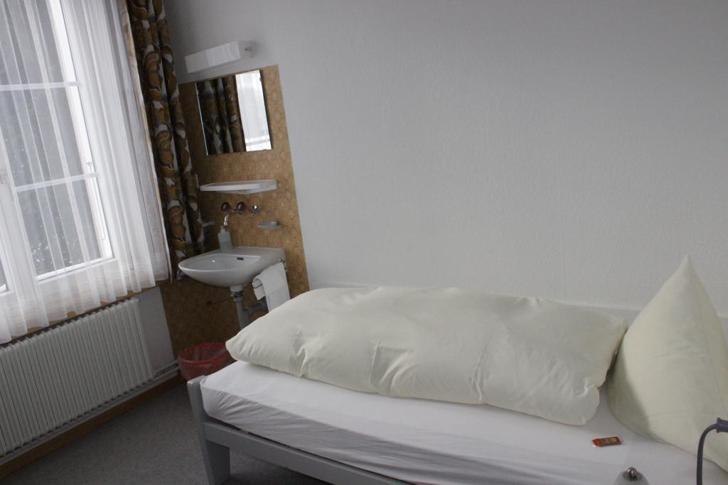 Burgbuehl Hotel Sankt Antoni Bagian luar foto